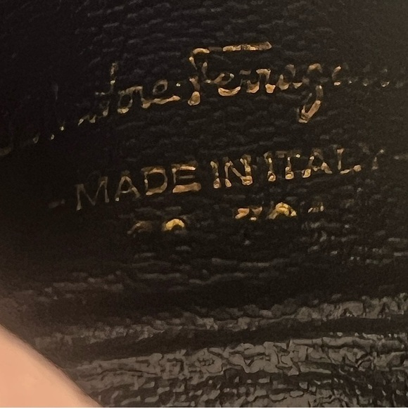 Ferragamo Black Leather Handbag Charm Gold Keychain NWOT - Picture 8 of 11